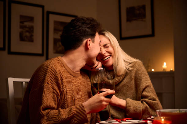 Quels sont les événements organisés par les agences matrimoniales à Lyon pour favoriser les rencontres ?